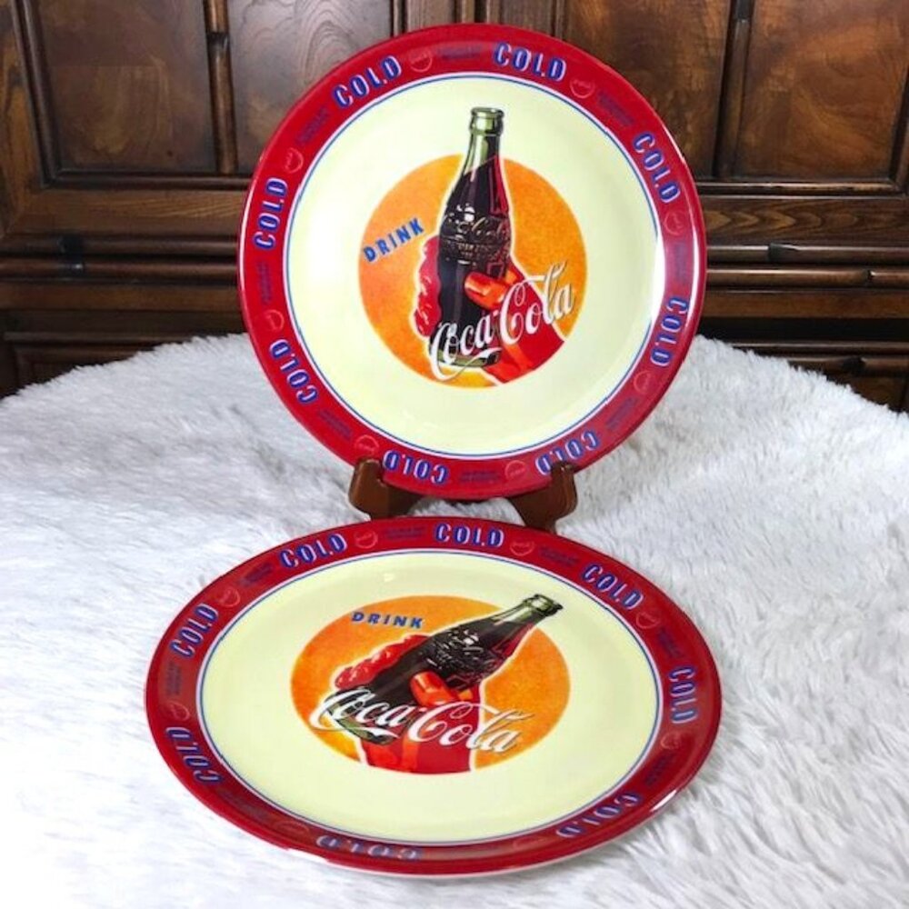 NWOT Set of 2 Vintage Coca-Cola x Gibson Everday Melamine Indoor Outdoor Plates